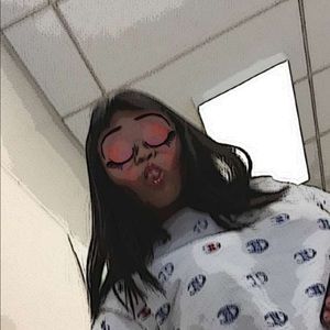 Meet your Posher, Lorelie